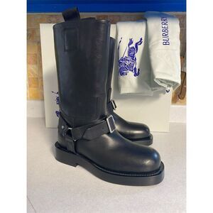 Burberry Women's Black Leather Saddle Low Riding Boots 37/7